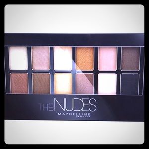 Maybelline| The Nudes Eyeshadow Palette